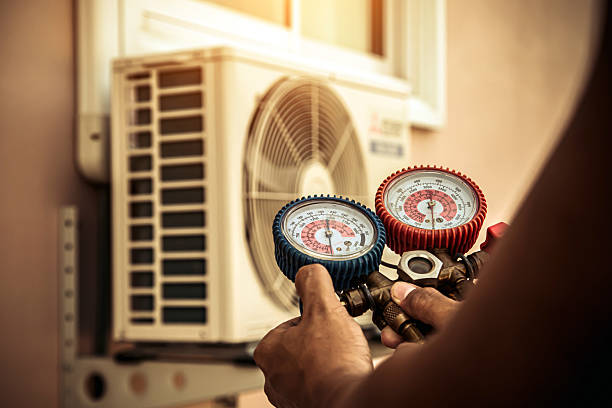 Professional Hvac technician working in Passaic, NJ